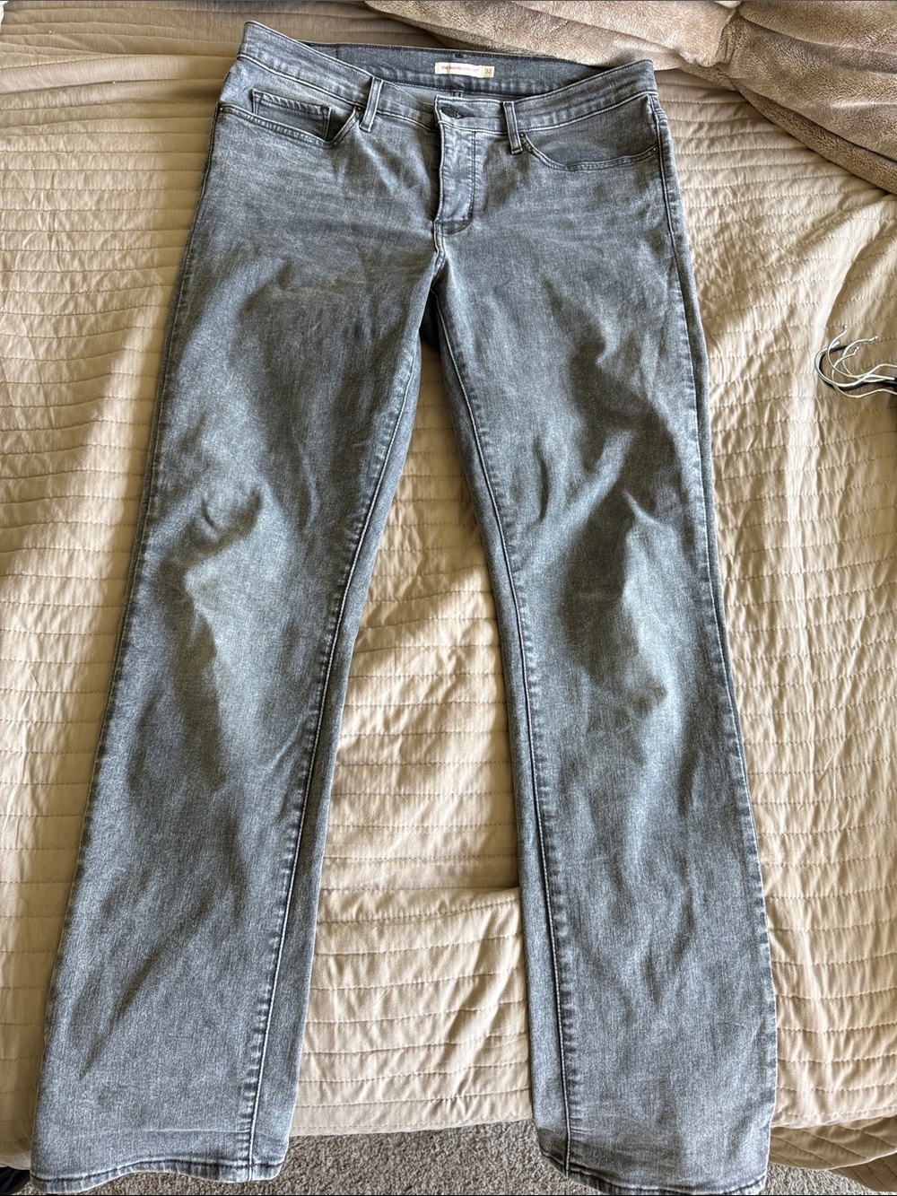 Women's Gray Levi’s 314 Straight-Leg Jeans 32